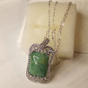 Emerald Beryl Mecklace w chian